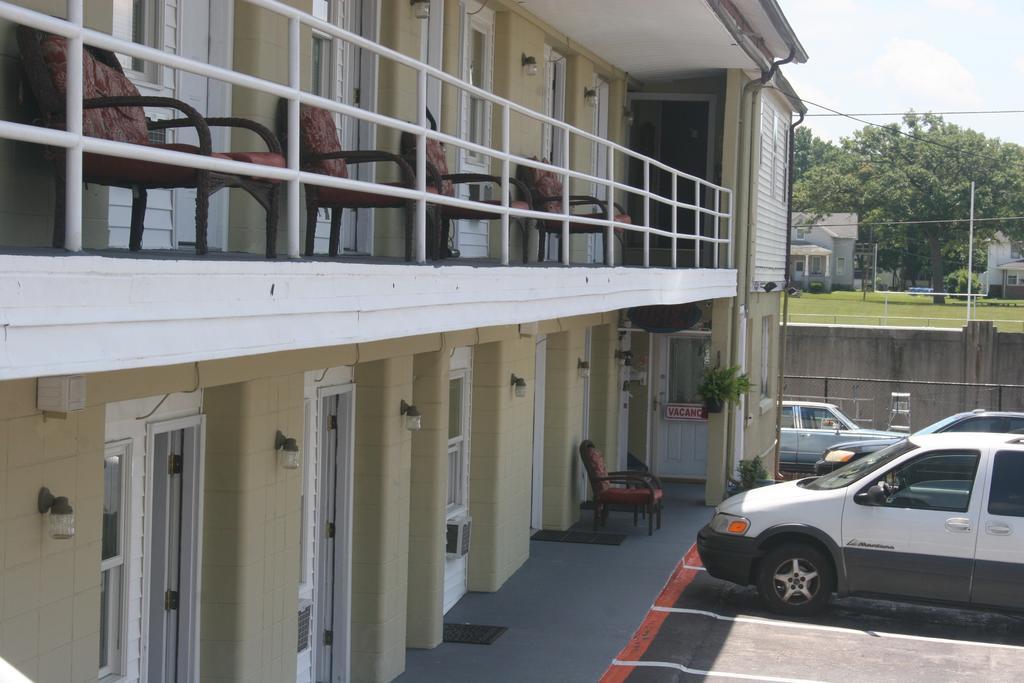 Fountain Inn Van Wert Экстерьер фото