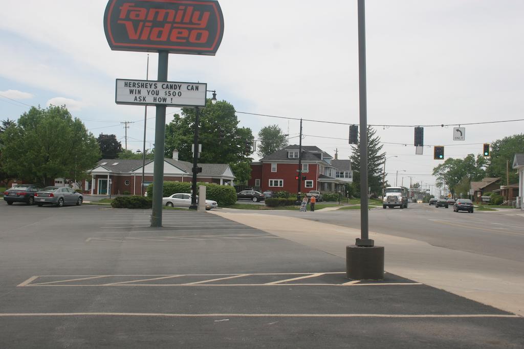 Fountain Inn Van Wert Экстерьер фото